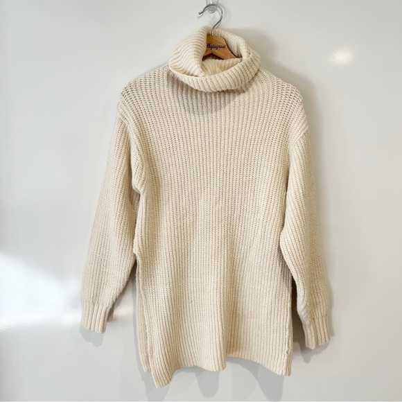 Free People Eleven Oversized Chunky Knit Turtleneck Sweater - Picture 2 of 10